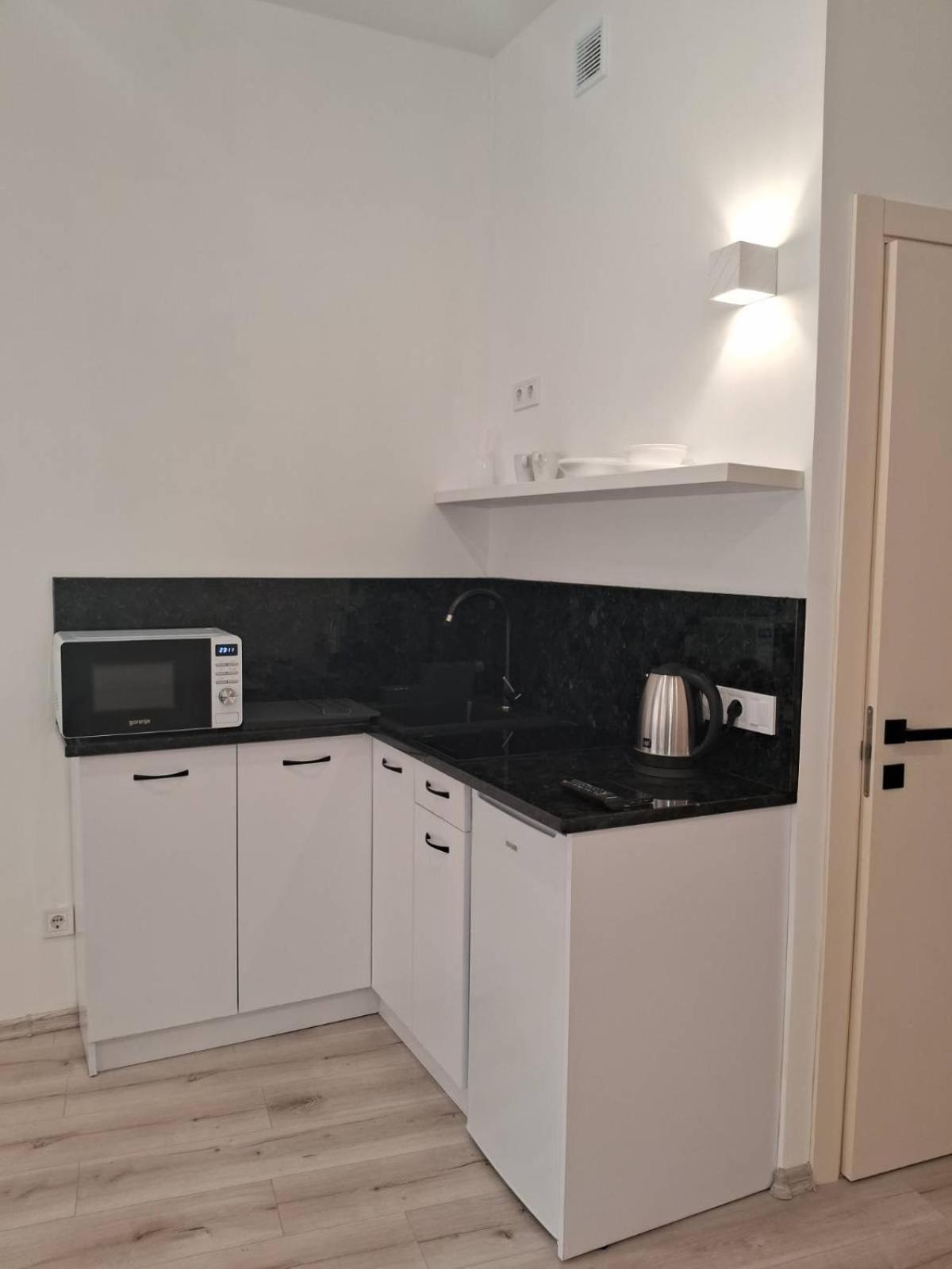 Center Avenue 23 Apartment
