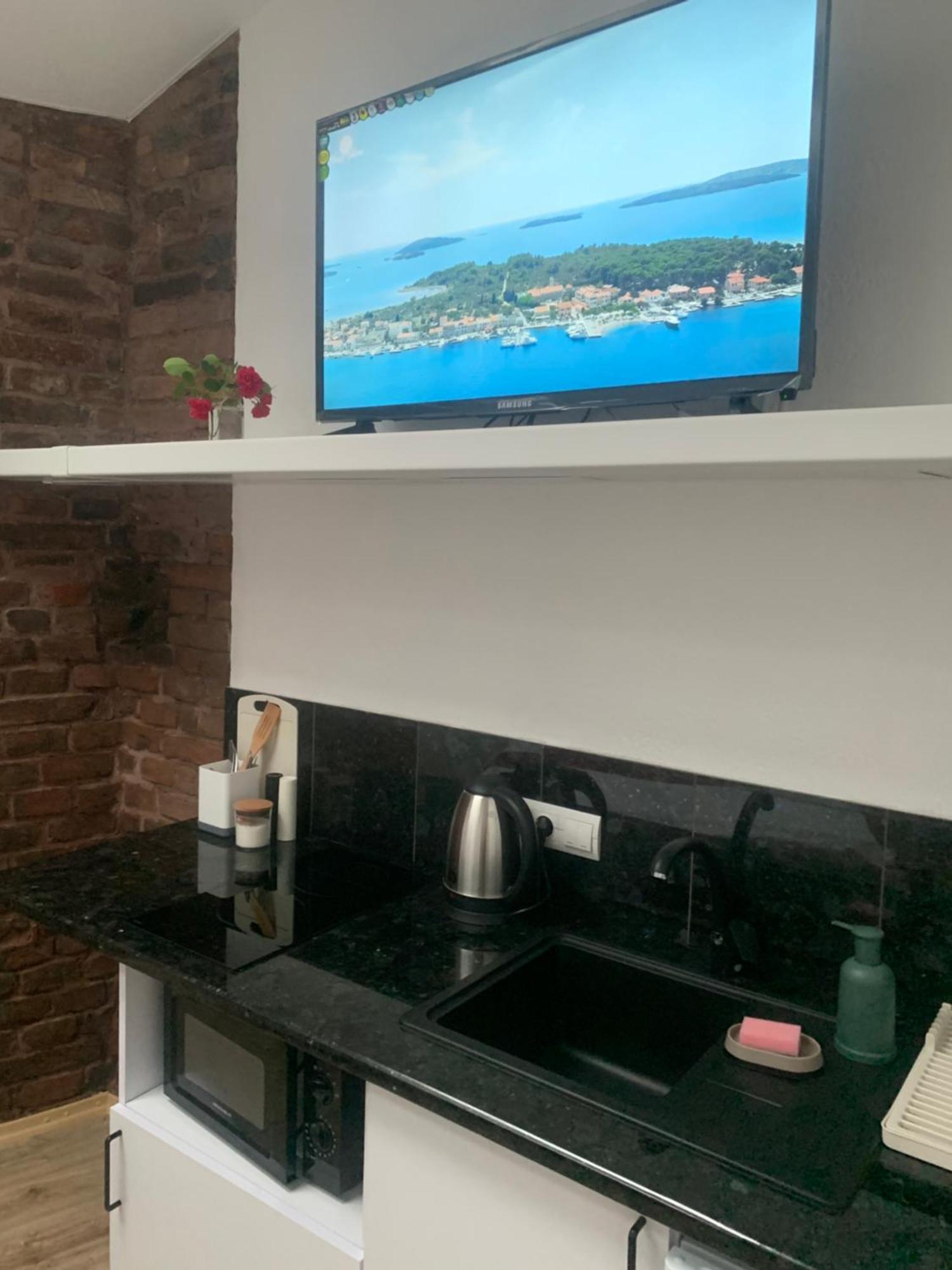Center Avenue 23 إلفيف